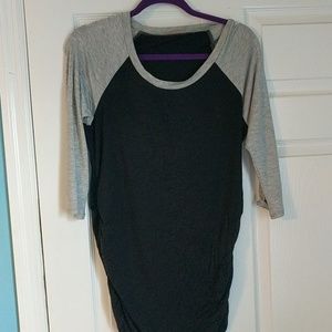 Hello Miz maternity shirt L